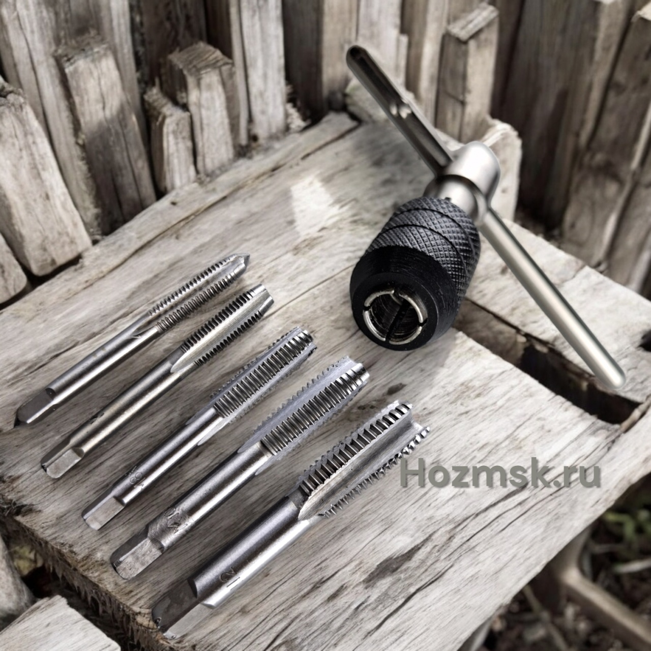 Купить оптом Набор метчиков М6-М12,6 с трещоткой, 6 предметов, легированная сталь, "MAXIMUM" MX 15593 Набор метчиков М6-М12,6 с трещоткой, 6 предметов, легированная сталь, "MAXIMUM" MX 15593 оптом