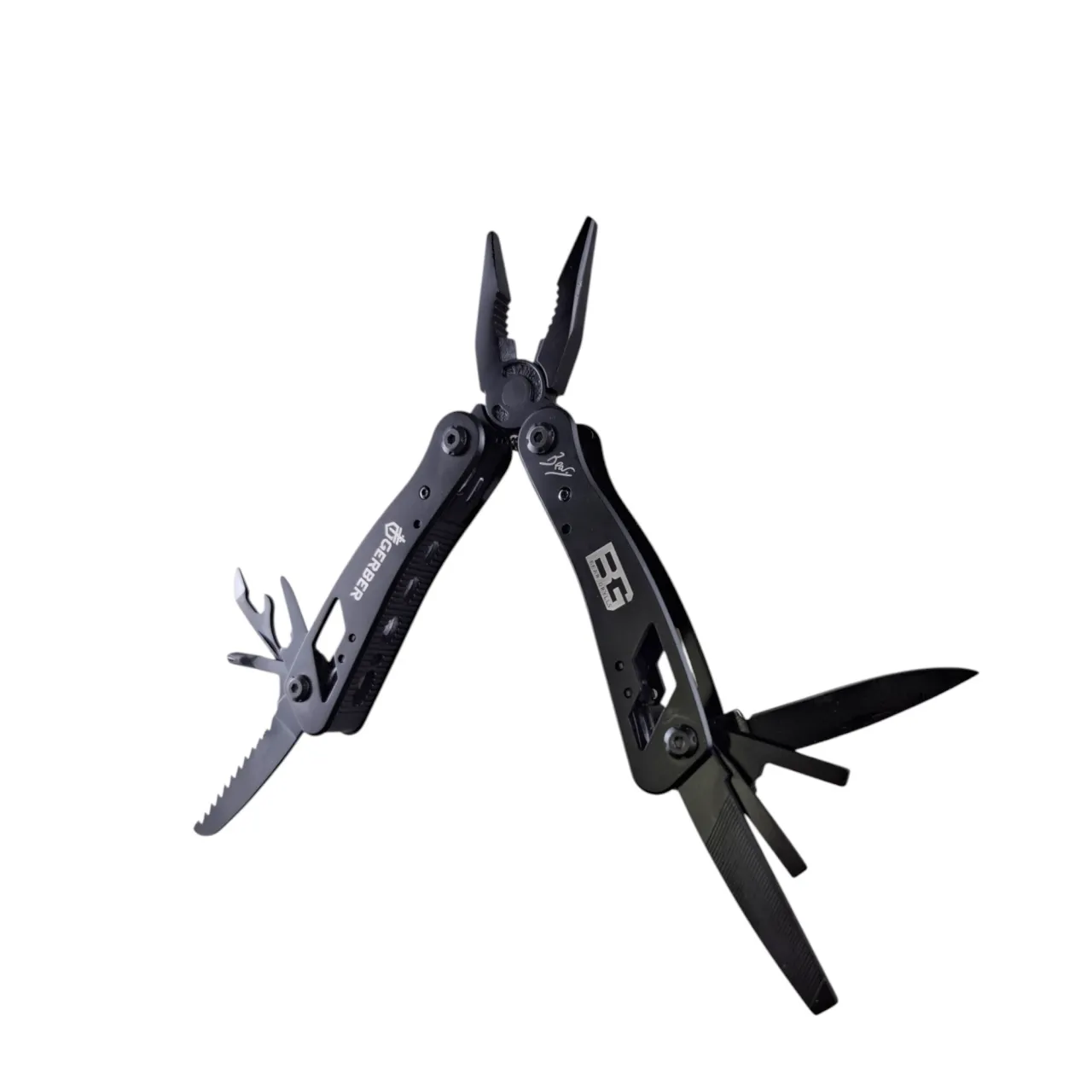 Мультитул-пассатижи с набором бит и чехлом Мультитул-пассатижи с набором бит и чехлом